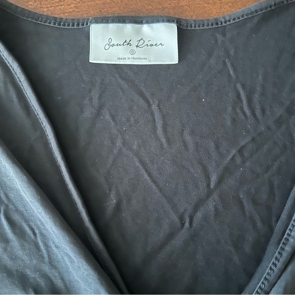 South River | Black Peplum Blouse - Picture 11 of 12